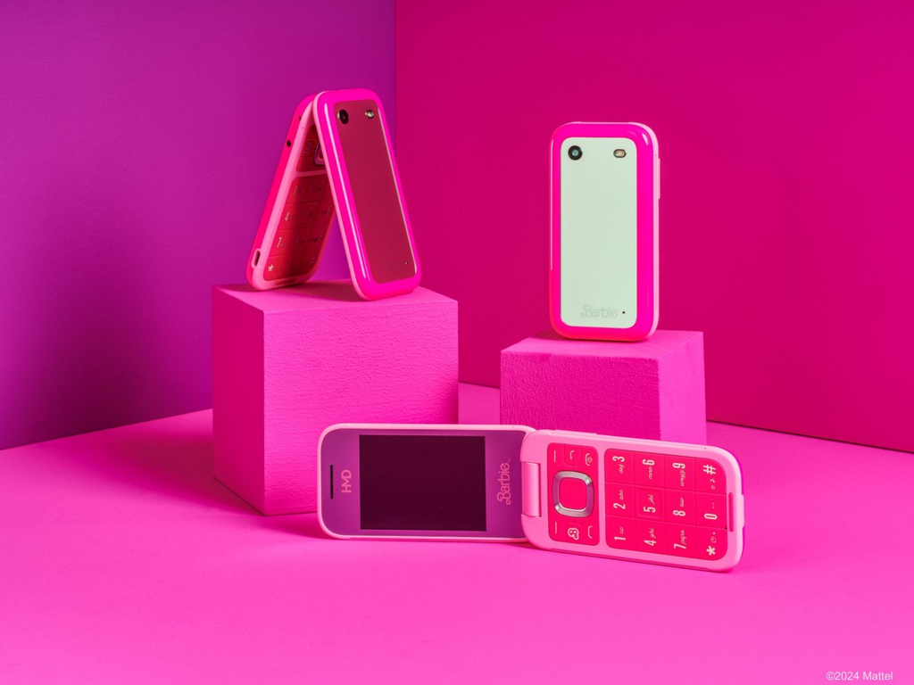 Celular da Barbie. 